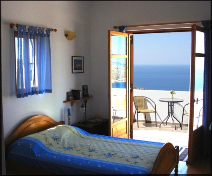 Отель Venus Hill Studio With Private Pool By The Sea Дамнони Экстерьер фото